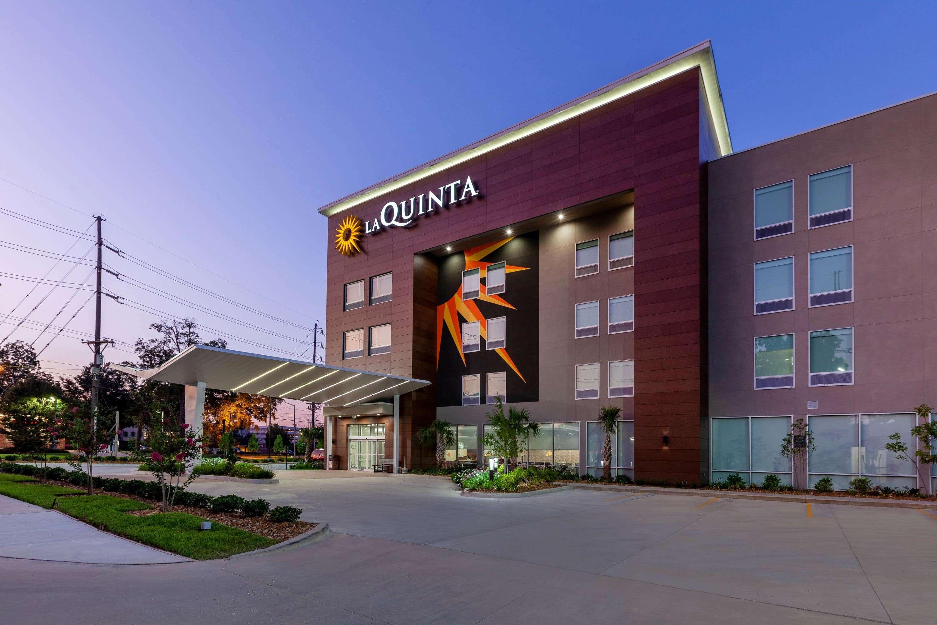 La Quinta Inn & Suites By Wyndham Lafayette Oil Center Экстерьер фото