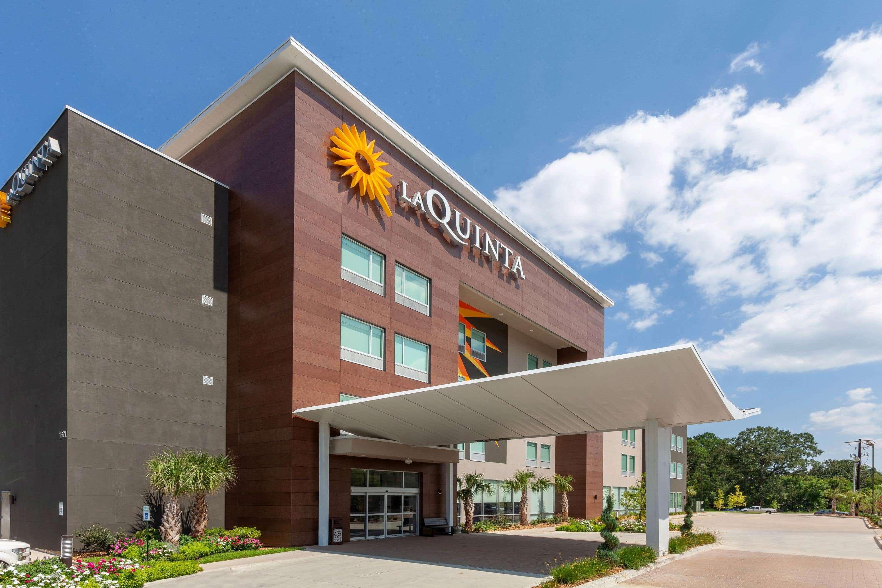 La Quinta Inn & Suites By Wyndham Lafayette Oil Center Экстерьер фото
